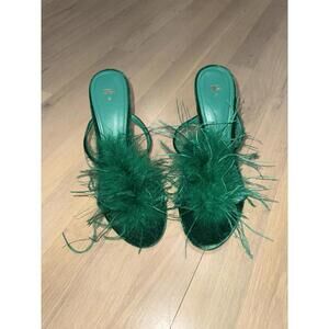 NWOT ZARA Feathered Green Velvet Heeled slides sz 39